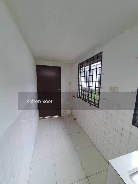 Terrace house at Cheras - 5