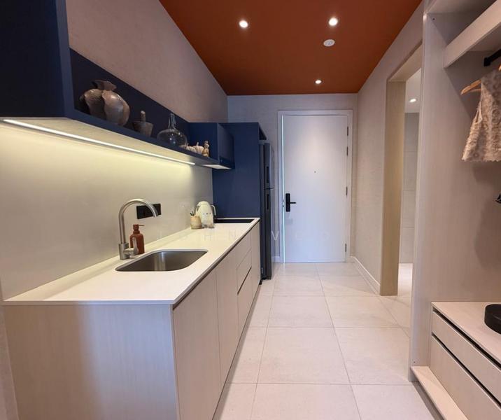 Aris Tower @ The Peninsula - 5