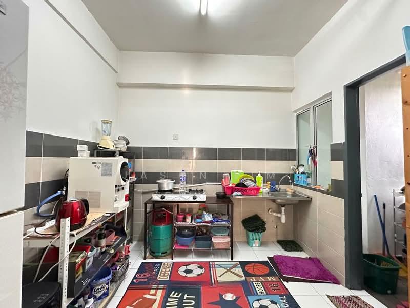 Pangsapuri Damai - 4