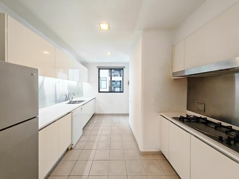 Zehn Bukit Pantai - 5