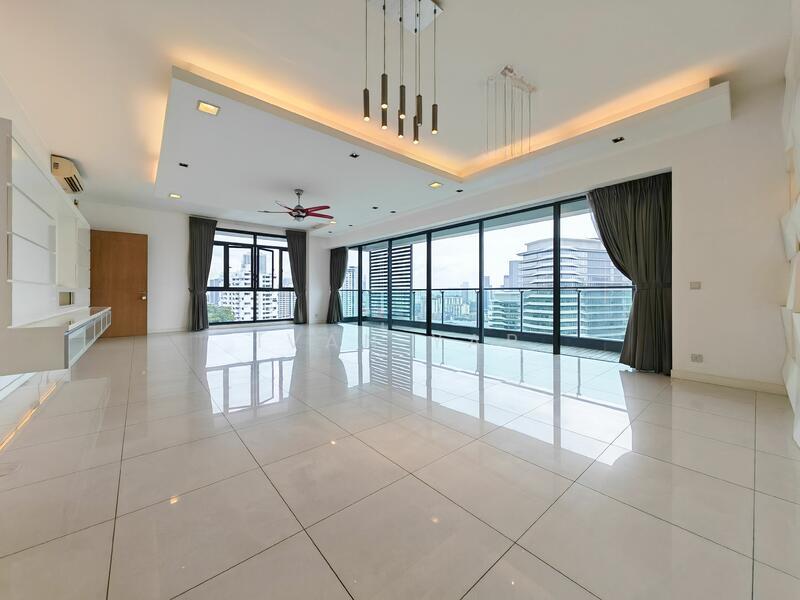 Zehn Bukit Pantai - 1