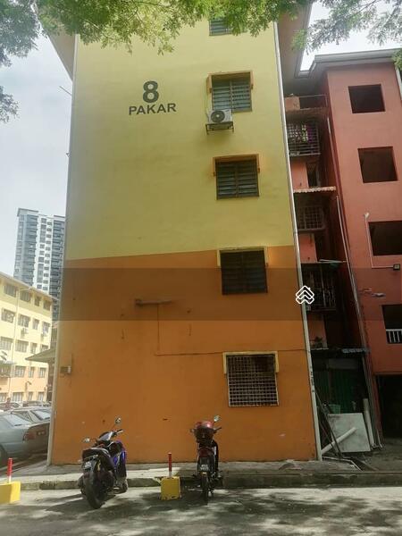 Apartment Taman Sungai Besi, Kuala Lumpur Blok 8 Tingkat 3 - 1