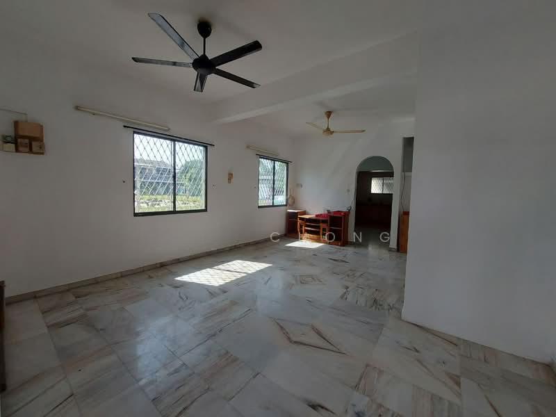 Station 18 Double Storey End Lot Move In Condition For Sale - 3