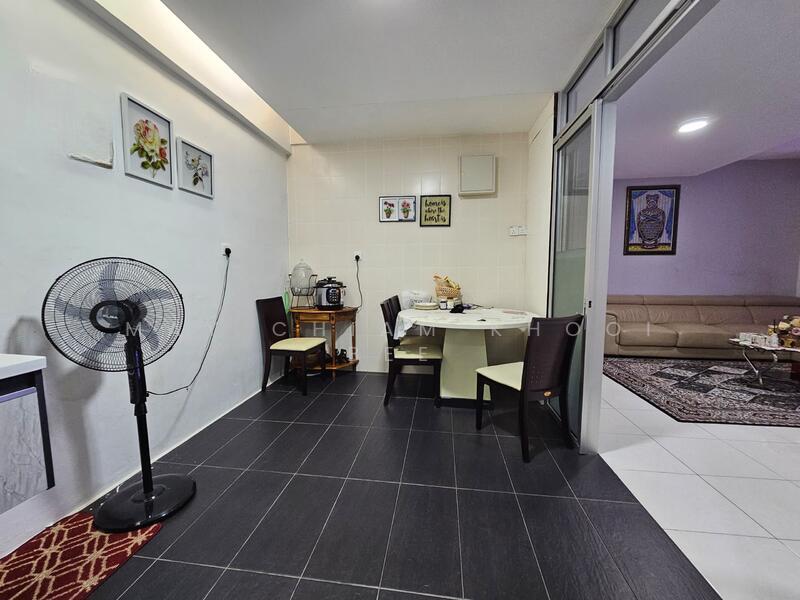 The Waterfront Condominium - 4