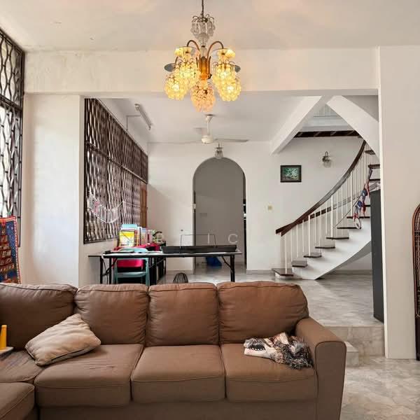 2 STOREY SEMI-DETACHED FOR SALE AT TANJUNG BUNGAH GOOD CONDITION - 1