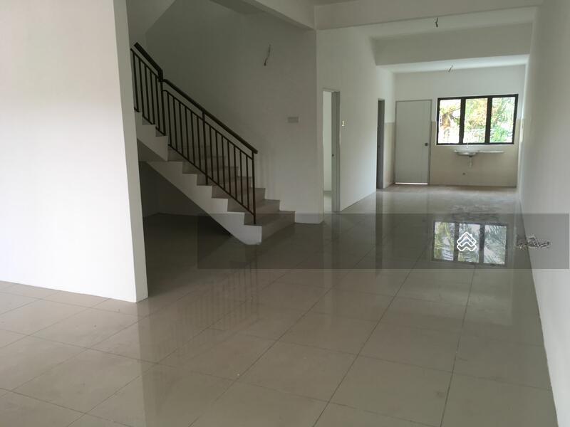 Direct PEMAJU FULL Loan 8% BUMI REBAT 22x63 2 Sty 4R3B FREEHOLD FREE SNP Jln Meru Klang Mainroad - 5