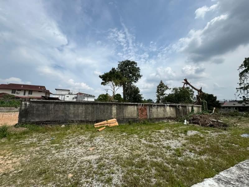 Taman bukit kempas - 3