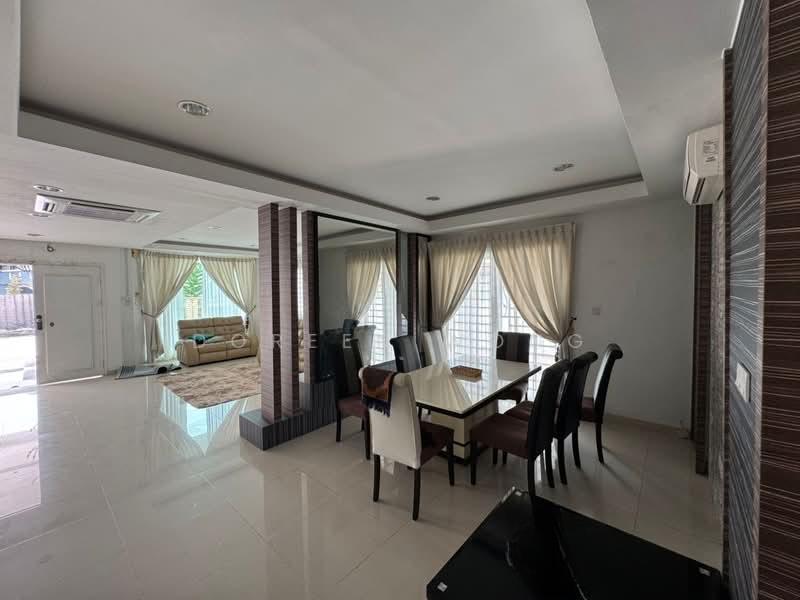 Taman bukit kempas - 4