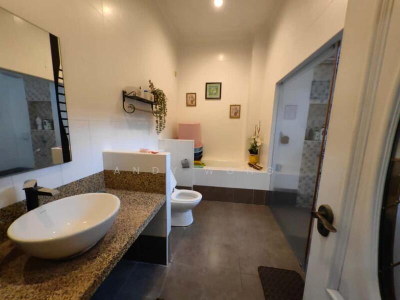 Taman Damai Jaya @ Alam Damai Bungalow House, 9,132 sqft Land, 7R6B - 4