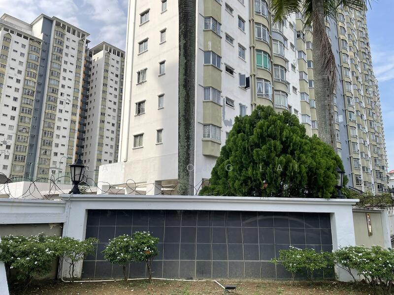 Endah Regal Condominium - 2