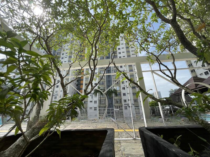 Endah Regal Condominium - 4
