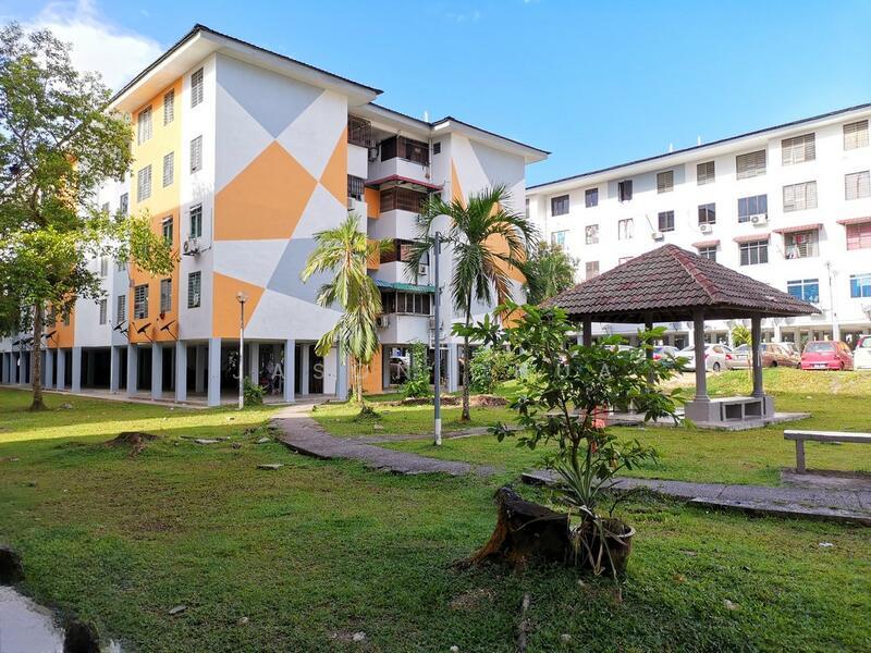 Sri Lanang - 3