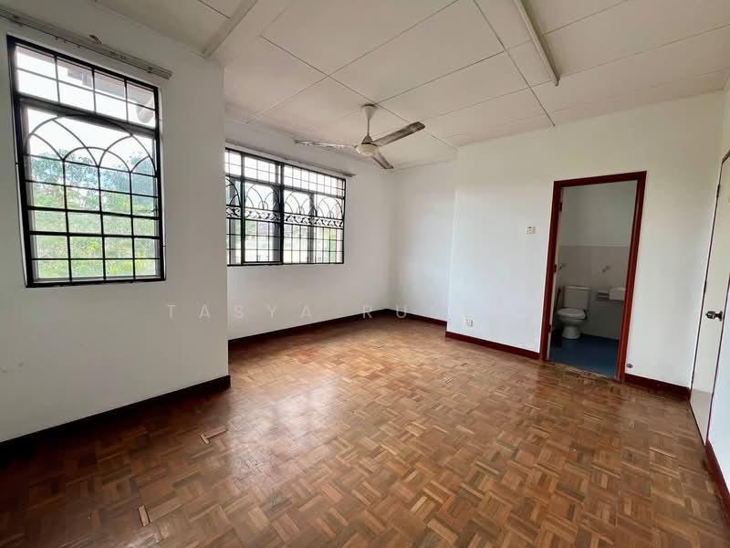 Bandar Sri Putra - 2
