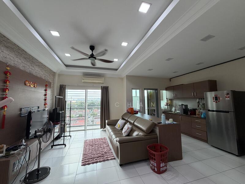 First Residence (Residensi Unggul) - 3