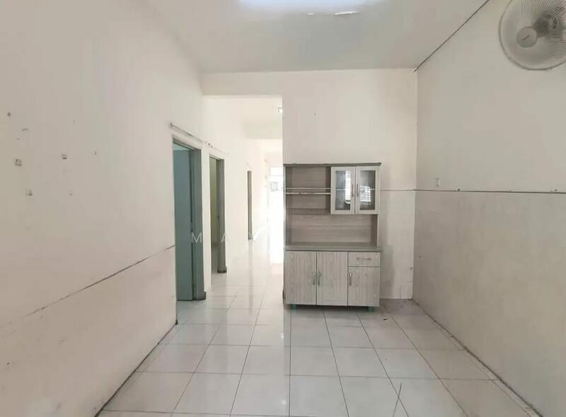 Taman Mount Austin - 5