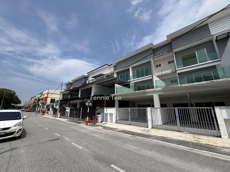 Taman Pertama @ Sabak Bernam - 1