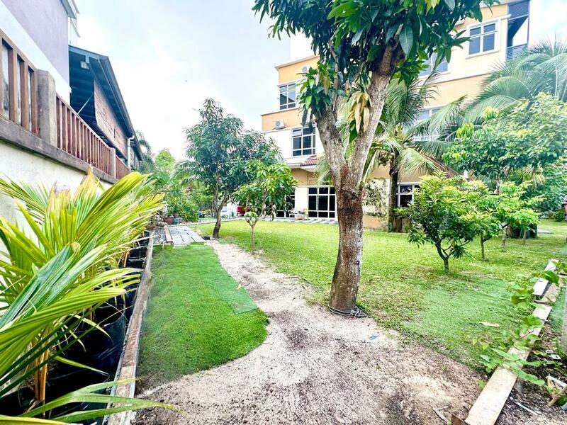 Bandar Tun Hussein Onn - 3