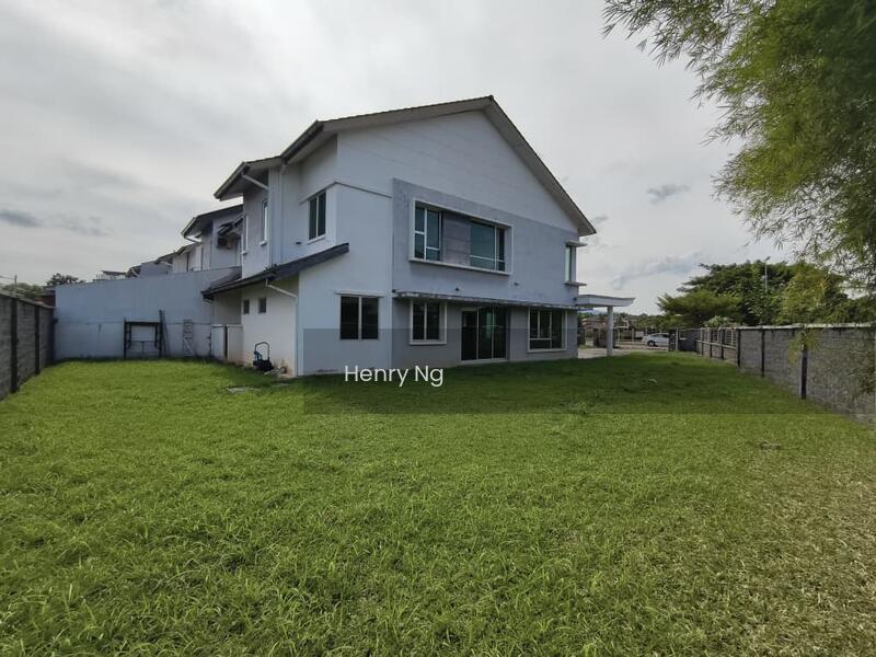 Bandar Laguna Merbok - 2