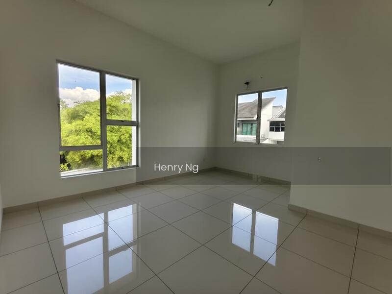 Bandar Laguna Merbok - 5