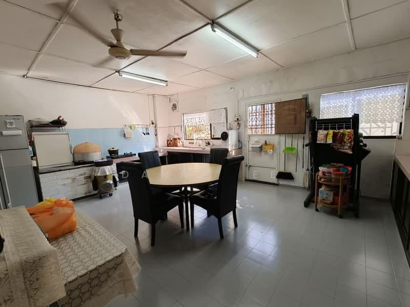 Taman Kulai Jaya Single Storey Terrace House 4 Rooms 22x80 Extended - 4