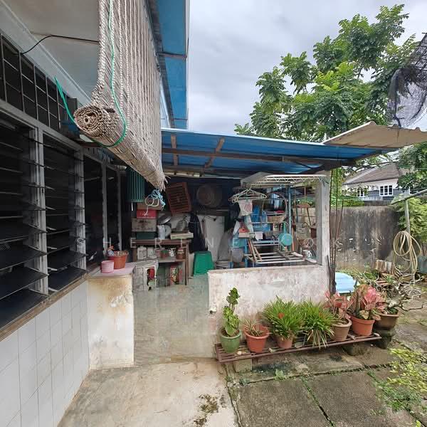 Double Storey Terrace Intermediate @ BDC Prime Location - 4