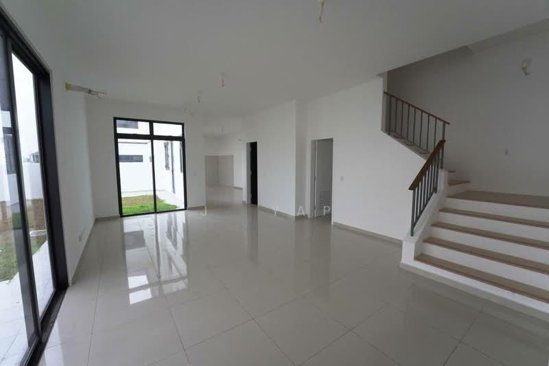 RESIDENSI BOTANI 3 - 3