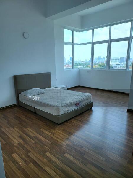 H Residence (One Ritz Residence / Kelawai View) - 3