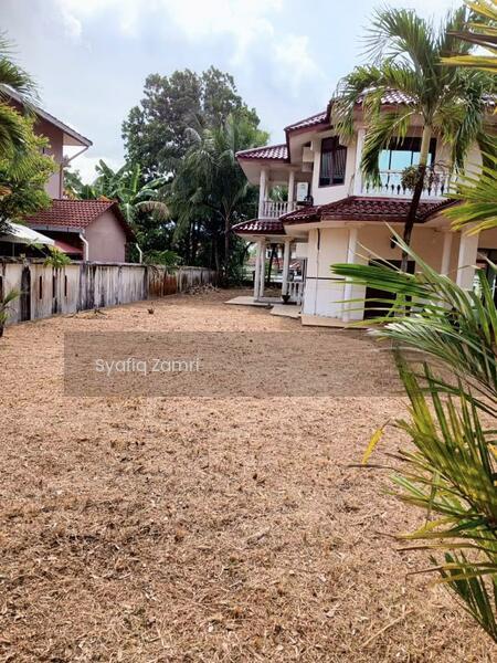 BUKIT ISTANA BANGLO 2 TINGKAT - 3