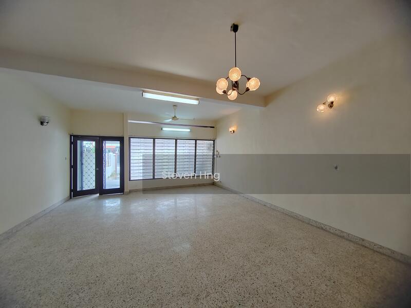 2 storey terrace Midlands Pulau Tikus concrete floor near Gurney - 1