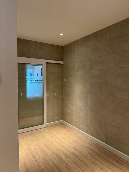 2.5-storey Terraced House at Taman Kelana Idaman - 2