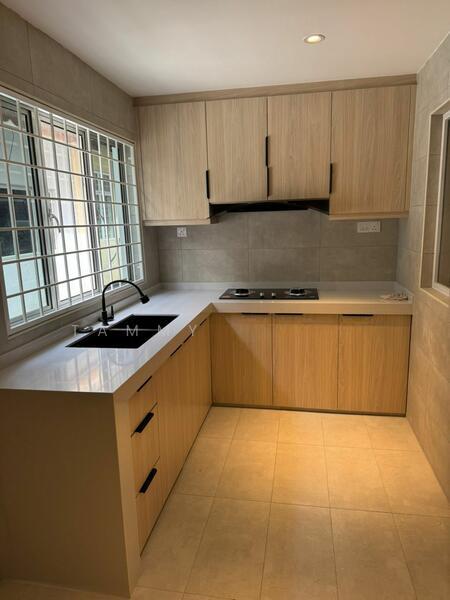 2.5-storey Terraced House at Taman Kelana Idaman - 1