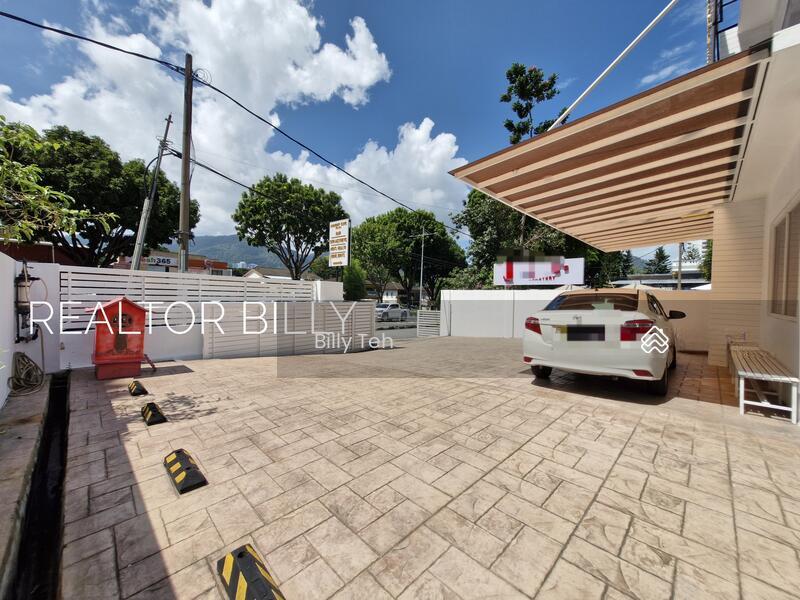 Main Road Semi-Detached in Tanjung Bungah - Land 5054sf Fully Renovated - 2