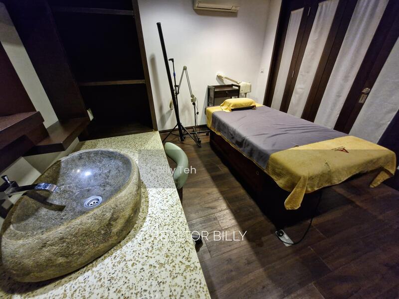 Main Road Semi-Detached in Tanjung Bungah - Land 5054sf Fully Renovated - 4