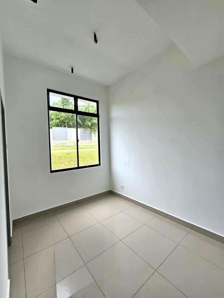 Ponderosa Callista - 4