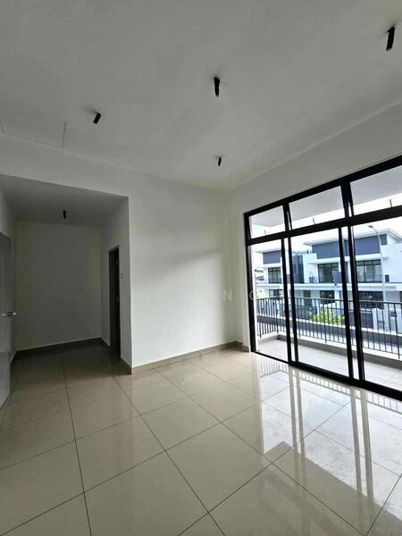 Ponderosa Callista - 2