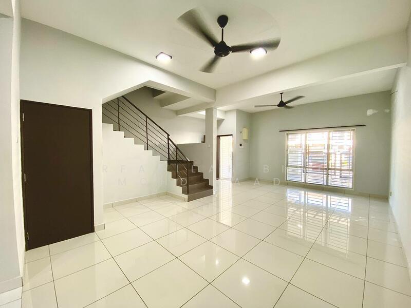 Non bumilot, 2 storey terrace, taman ruby, dengkil - 5
