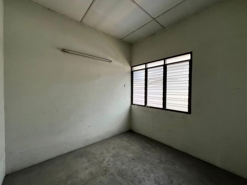 Taman Pengkalan Barat - 3