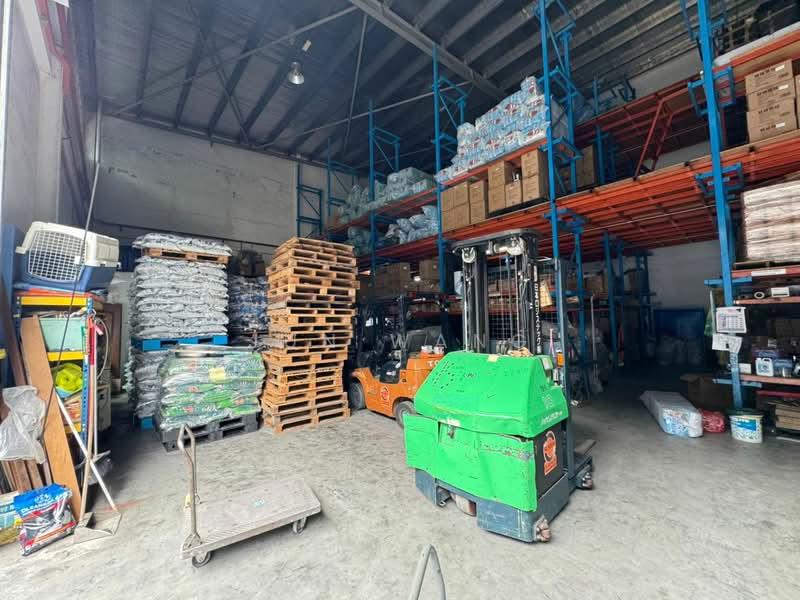 Taman Anggerik Emas - 1