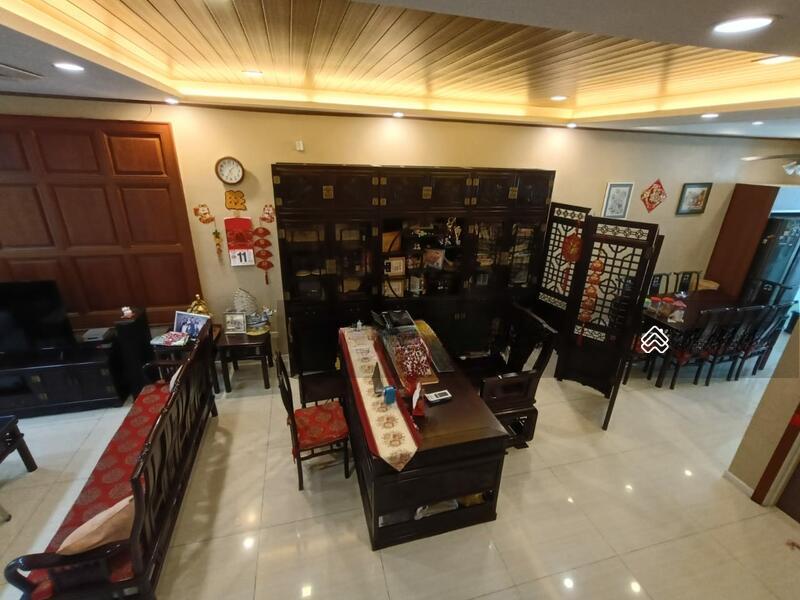 Raffles Residence 199 - 1