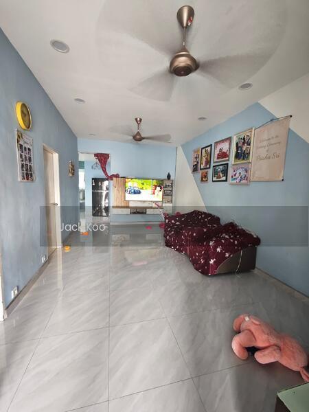 Taman Ungku Tun Aminah - 1