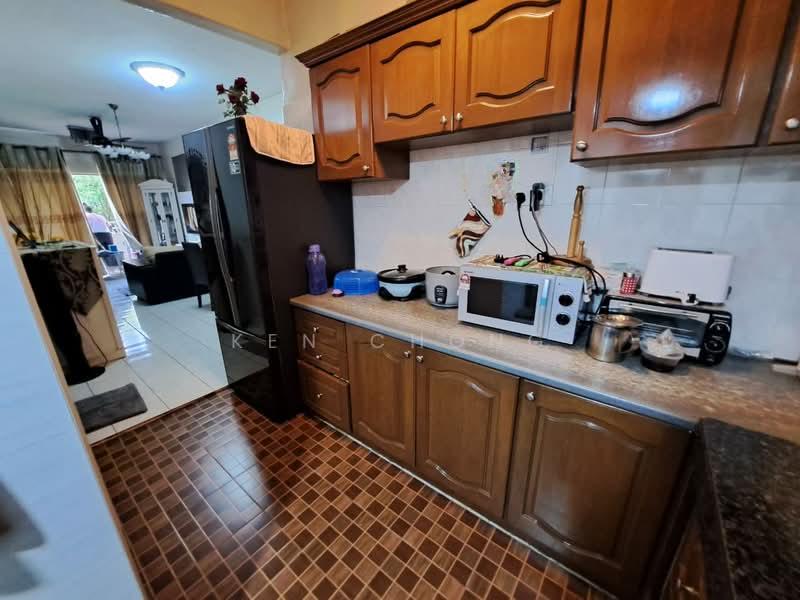 Plaza Sinar Apartment - 5