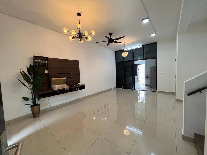 Bandar Mahkota Banting - 1