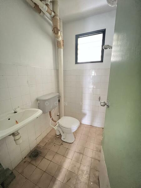 Bukit Idaman Selayang - 3 Storey Terrace - 2