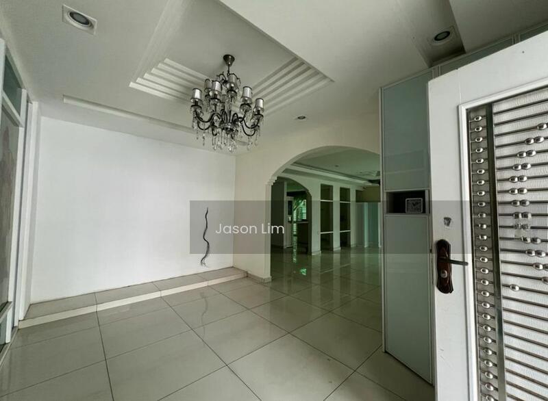 Semi-D house at Bandar Bukit Tinggi 2 - 5