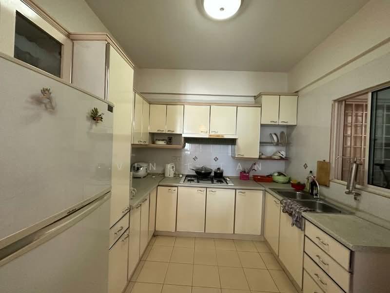 Gold Coast Resort Condominium - 2