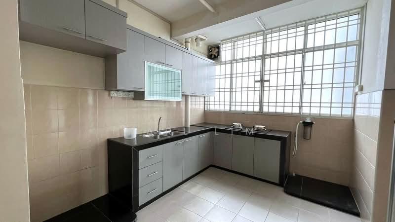 Lake View Suites - 5