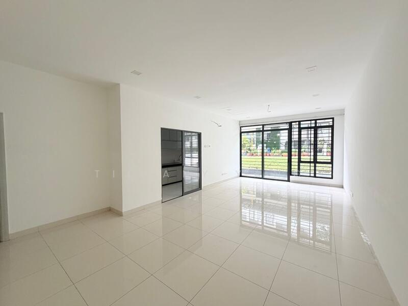 LakeClub Parkhome - 2