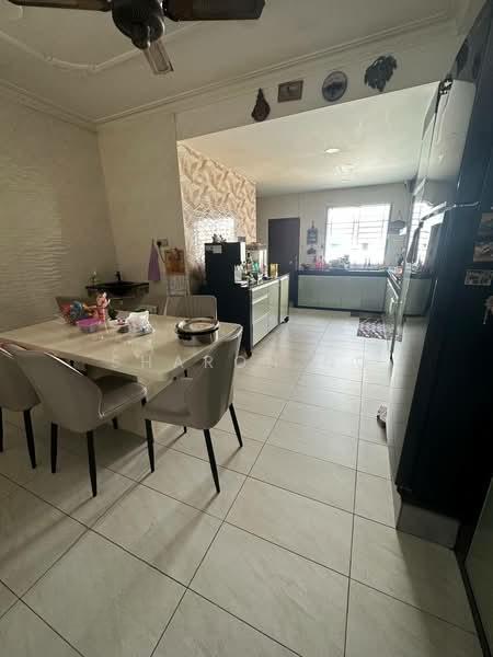 Taman Tampoi Indah - 3