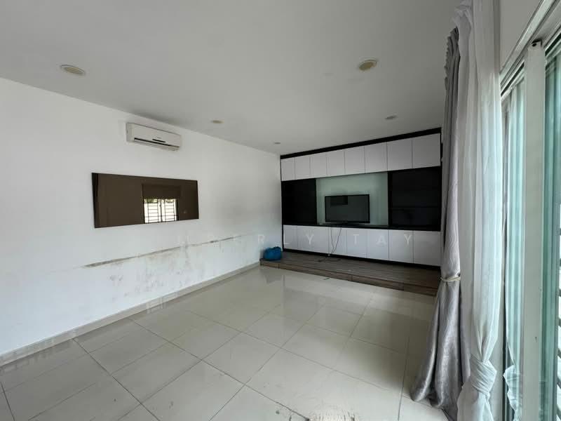 Taman Bukit Kempas - 2