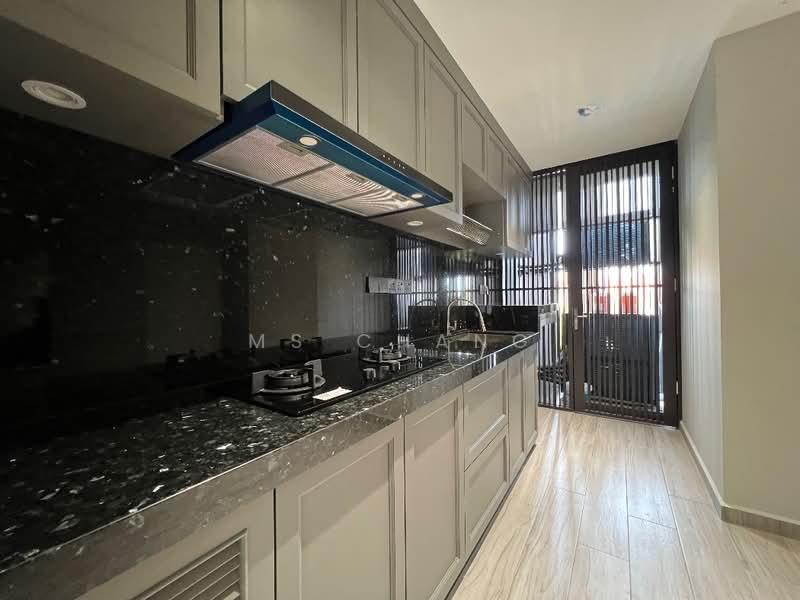 Shorefront Residences - 5